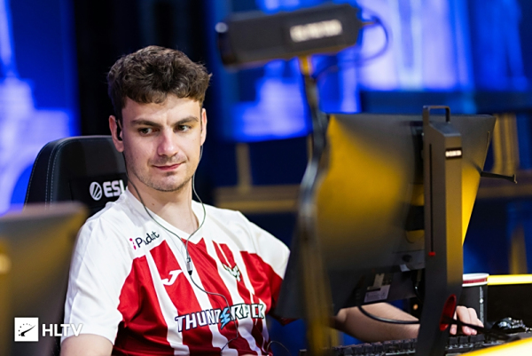 LCK记者爆料T1泄露粉丝专属会员内容：CEO还曾发文挑逗Oner